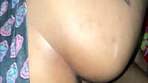 culona hermosa en cuatro patas