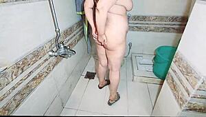 Muslim BBW Wife's Naked Bath Exposes Huge Tits Ass and Pussy