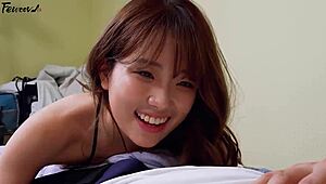 Does korean teen get wet sucking toes for her friend