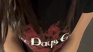 I rub to double squirt orgasm