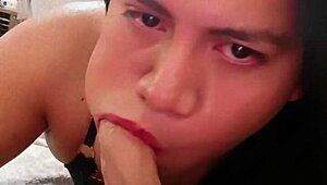 me gusta chupar mi dildote in solo play