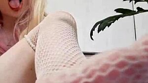 whoa fetish feet mistress elza koms got me drooling over those sexy soles