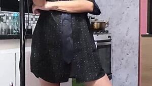 Kally Cremosa sneaks camera tease backstage