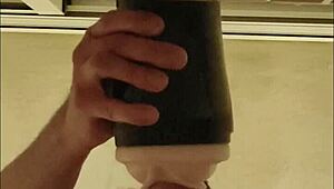 🤯 fucking my fleshlight so hard it makes me shake with orgasm 😩💦