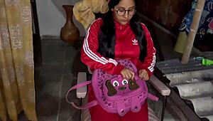 Hermosa colegiala gets fucked hard for being so sexy