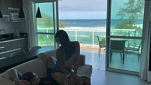 cheguei da praia e gozei gostoso no pau do bandido