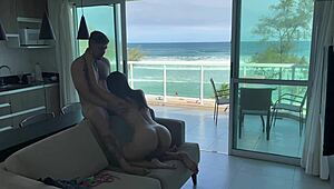cheguei da praia e gozei gostoso no pau do bandido