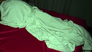 big cock slim guy fucks horny brunette deep and good