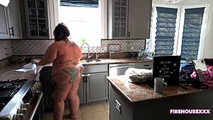 sexy bbw booty and toes bts