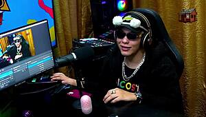 Didy reis shows her beautiful breasts during podcast