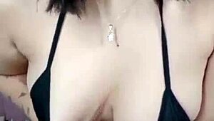 diversion en latex deliciosa kitty kyara