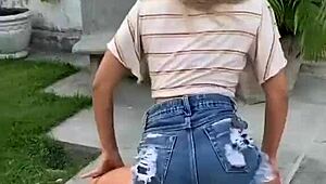 Twerk Perra With Huge Ass Now!
