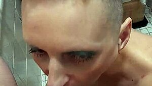 german milf sandra gives blowjob