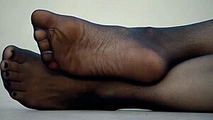 feet look great in nylon pantyhose