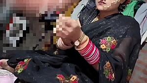 Indian beautiful bhabhi pisses in black saree