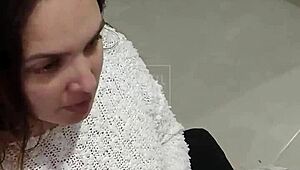 Submissive Loirinha gives best blowjob to husband
