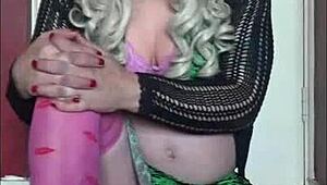 bisexual crossdressers enjoy freedom of speech in stockings