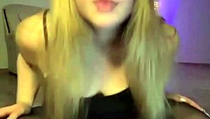 masturbating in sexy stockings with jucielussie on webcam