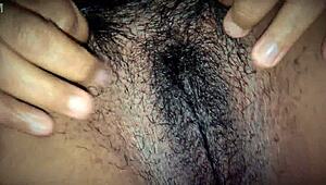 disfrutando una rica follada casera con morena sexy de gran culo