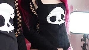 Redhead Tranny Pinky Cums Mirror!
