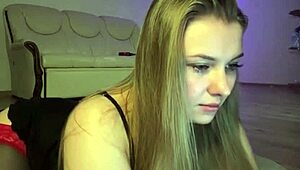 masturbating in sexy stockings with jucielussie on webcam