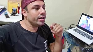 o corno pediu pra esposa ir pra balada sozinha e levar gozada dentro da bucetinha e voltar pra ele arrombada de varios machos