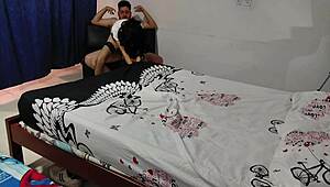 venezolana milf delgada seduce y es follada por cliente colombiano en caracas
