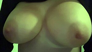 horny artemisa love shows her juicy boobs and makes them bounce