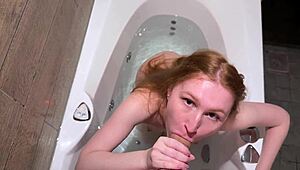 Sex with a cute secretary during a business trip 😏