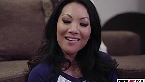 Asa Akira And Jessica Drake Fuck With Toys And Tongues