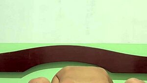 hotwife novinha gostosa morena teen 18+ young 18+ girlfriend brazilian latina casada com o marido corno amador cuckold dando pro amigo do quarto do lado