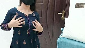 Desi girl sobia nasir stripteasing show