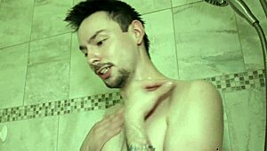 Tommy wolff pounds serena hills shaved pussy