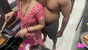 desi bhabhi gets fucked while cooking